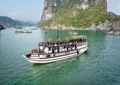 Bai Tu Long Bay – Garden Bay Cruises